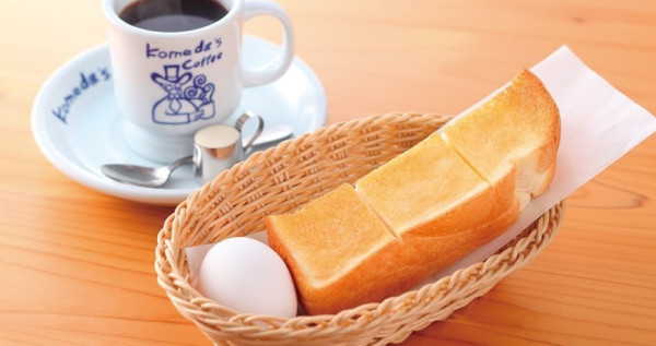 買咖啡送早餐！高CP值日本早餐「客美多咖啡」進軍新莊幸福路，早上11點前「買咖啡送厚片土司」不限量、天天有。