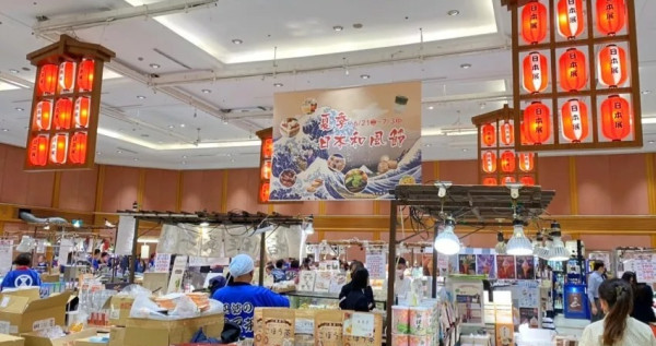 SOGO日本展就是狂！不限量5折「京都抹茶霜淇淋」領軍，超過57間日本美食、日本甜點快閃「SOGO夏季和風節」。