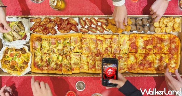 一公尺披薩回來了！必勝客史上最狂「一公尺派對巨飽盒」強勢回歸，IG大洗版「超長方形比薩」這次比薩控不能再錯過。