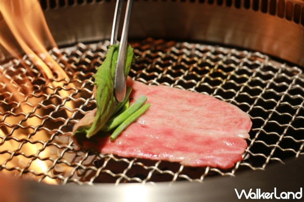 好吃到會尖叫！堪稱燒肉界的天花板「燒肉擔當」，要讓吃燒肉、就像吃一頓精緻料理，超大塊日本和牛滷肉飯人氣必吃。