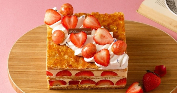 想吃法朋蛋糕！16種草莓甜點「法朋烘焙甜點坊」限定開吃，首推秒殺單品草莓大福、草莓千層。