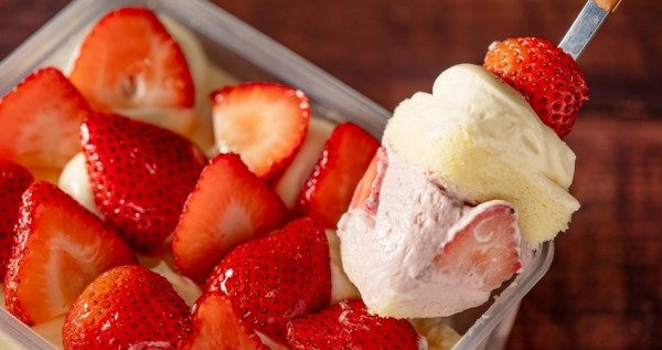BAC草莓蛋糕！BAC鮮草莓奶油起士盒限時開吃，快閃限定「香草卡士達草莓蛋糕」開放預購。