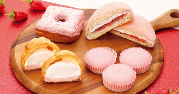 通通不到台幣40元！日本平價版「LAWSON草莓季」4款新甜點登場，便宜到翻「草莓雙餡泡芙、草莓可頌甜甜圈」快閃半個月手刀快掃貨。