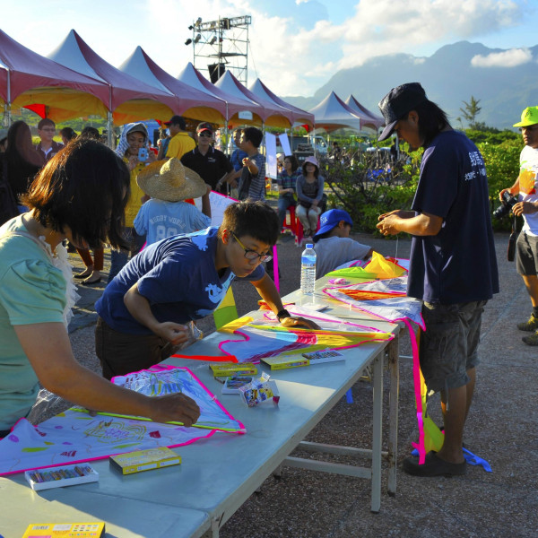 《台東》2014加路蘭手創市集 東海岸最具手作創意的露天藝術聚會