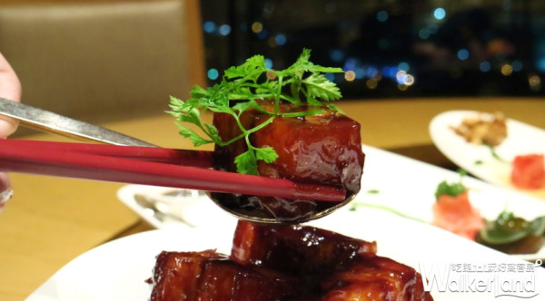台南吃貨久等了！香格里拉台南遠東國際大飯店推出必吃頂級粵菜料理，期間限定「粵式精粹 星級盛宴」錯過了飛到香港也吃不到。