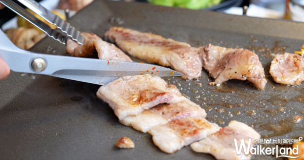 肉控又要尖叫了！韓國十大必吃美食「八色烤肉」，首推牛小排燒烤再送北海道大干貝。