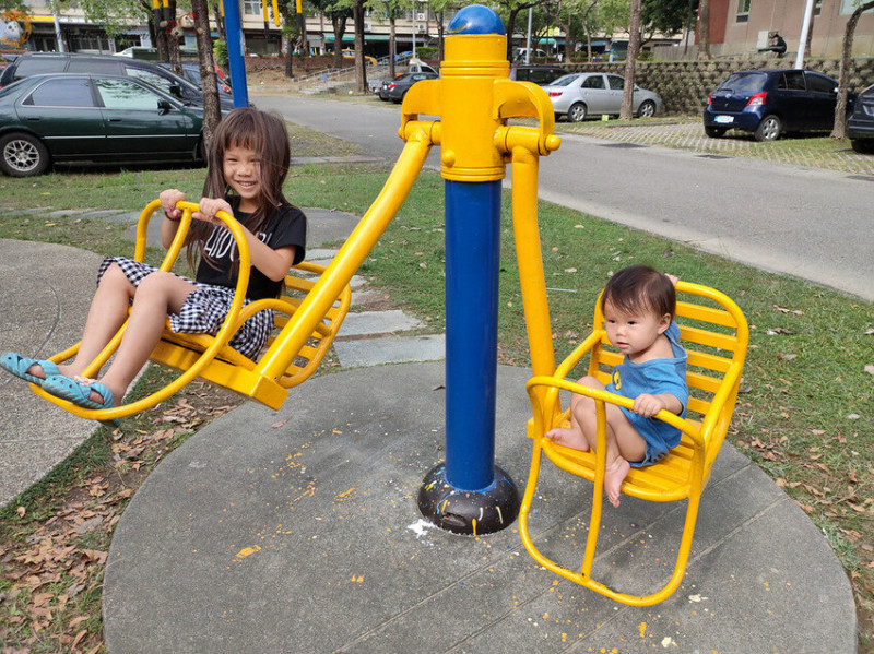 台南親子景點推薦 歸仁運動公園 讓孩子放電的免費景點 非常好玩