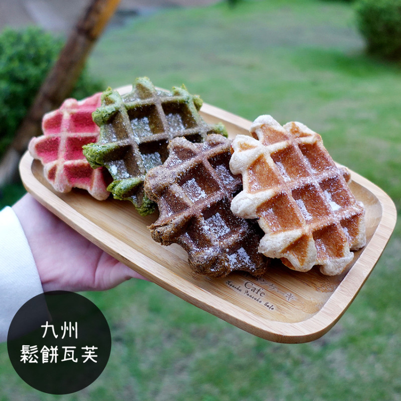 台北市 大安區 | 九州鬆餅瓦芙 | 坐落於榕錦時光生活園區中的日本超人氣鬆餅外帶店🍓推出了草莓系列的新品唷🍓