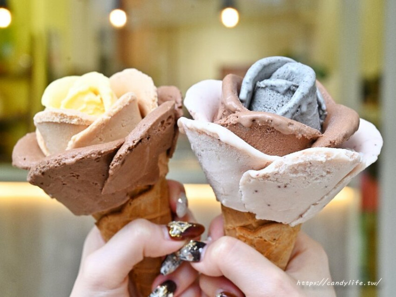 布達佩斯冰淇淋｜台中市區也吃得到絕美玫瑰花冰淇淋，堅持使用新鮮水果及純鮮奶手工製作，每日限量供應～