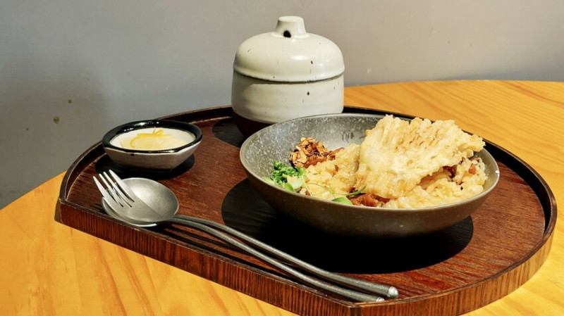 鉢食-位於昌隆廣場的質感日系餐廳，提供熟成咖哩飯/菇島香鬆飯/炸物/自製甜點/飲料(ﾉ◕ヮ◕)ﾉ*:･ﾟ✧
