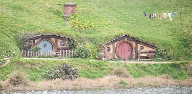 【紐西蘭北島旅遊】哈比人村(Hobbiton Village).電影魔戒拍攝影點.100張照片原汁原味夢幻全解析.含哈比人bu