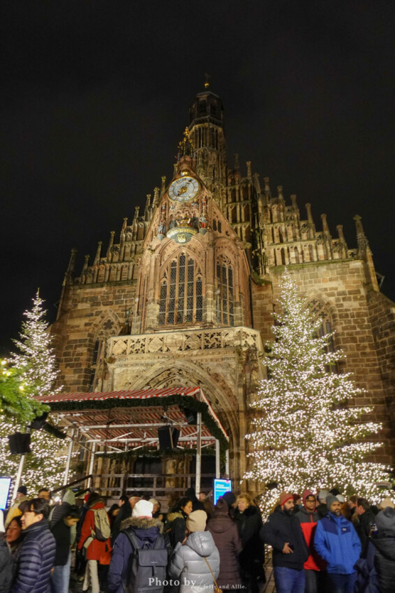德國【德國紐倫堡】Nürnberg 紐倫堡聖誕市集！旋轉木馬、摩天輪、熱紅酒，最美聖誕節。