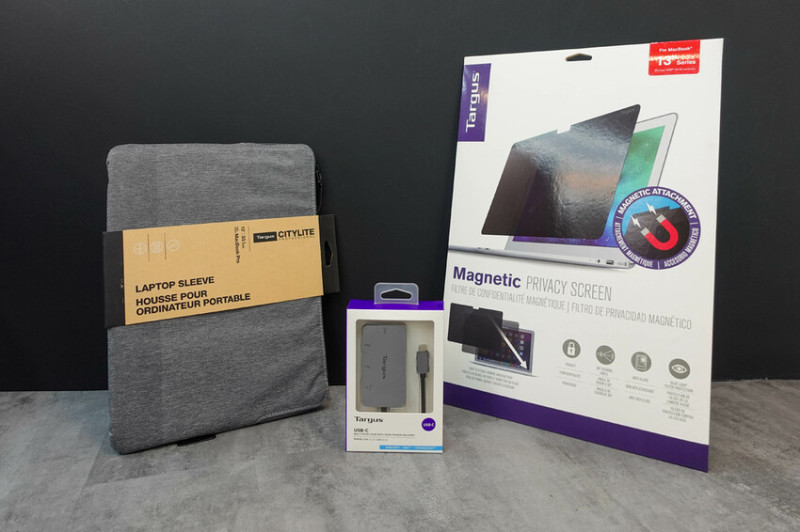 【開箱】Targus MacBook雙面磁性防窺護目鏡、筆電內袋、USB-C多端100W Hub-ACH228，筆電必備配件！