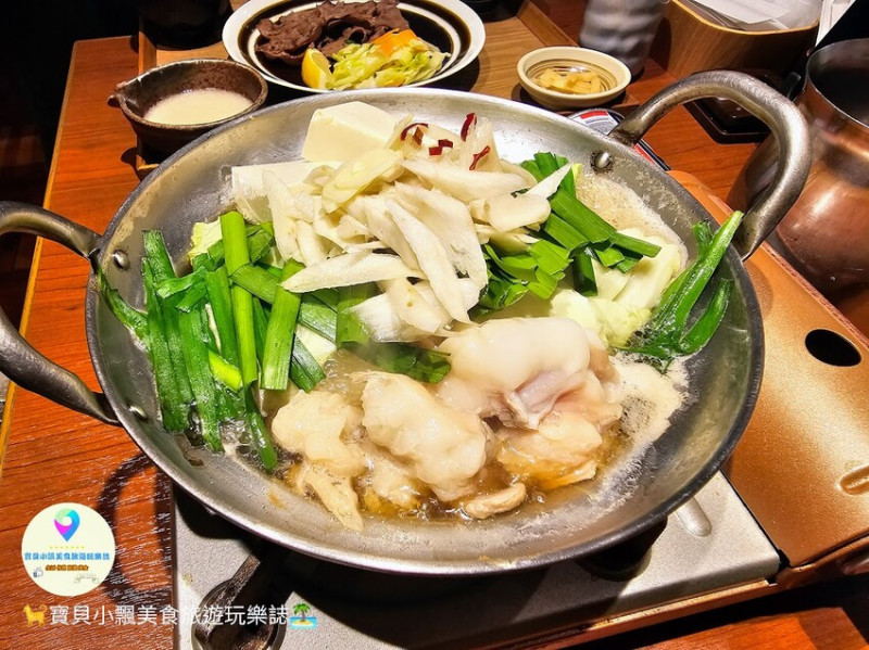 日本[食]日本 福岡 來九州怎能不吃代表性食物 嚼勁又香濃大腸鍋呢~ 博多運河城 うまや