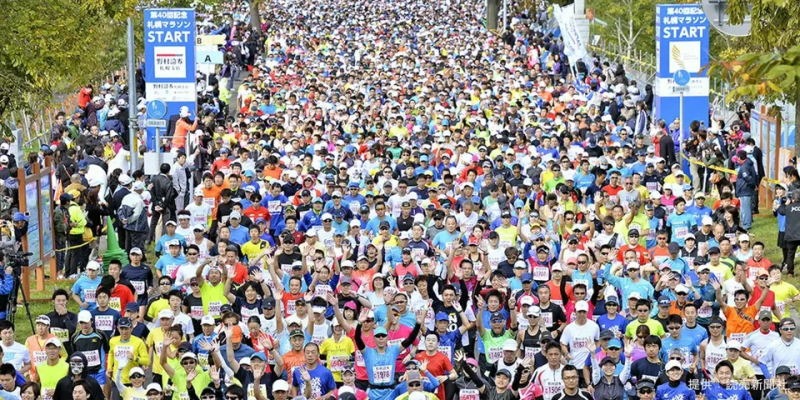 日本【2024日本10月馬拉松自由行攻略】擁有三大馬拉松參賽資格，且無須訂購住宿，讓你在賽後還能入住豪華飯店好好享受！