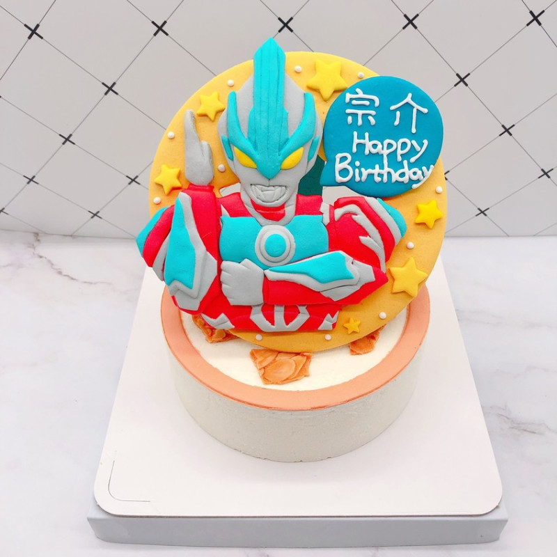 奧特曼造型蛋糕推薦，Ultraman / 鹹蛋超人生日蛋糕開箱分享
