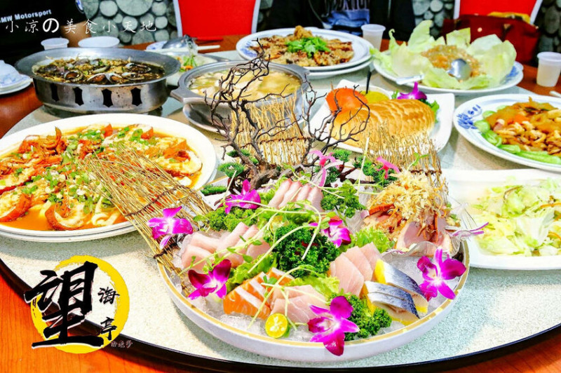 野柳海鮮推薦！望海亭海鮮餐廳，桌菜只要6000還有龍蝦！大口吃現撈活海鮮來這就對了！
