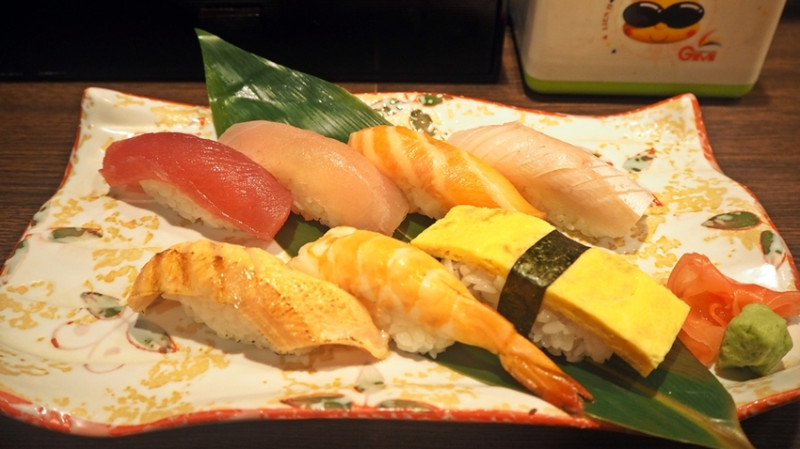 清の壽司 用料實在 魚料新鮮 前漢來主廚駐店 炒烏龍跟烤魚供應中 小港壽司餐廳