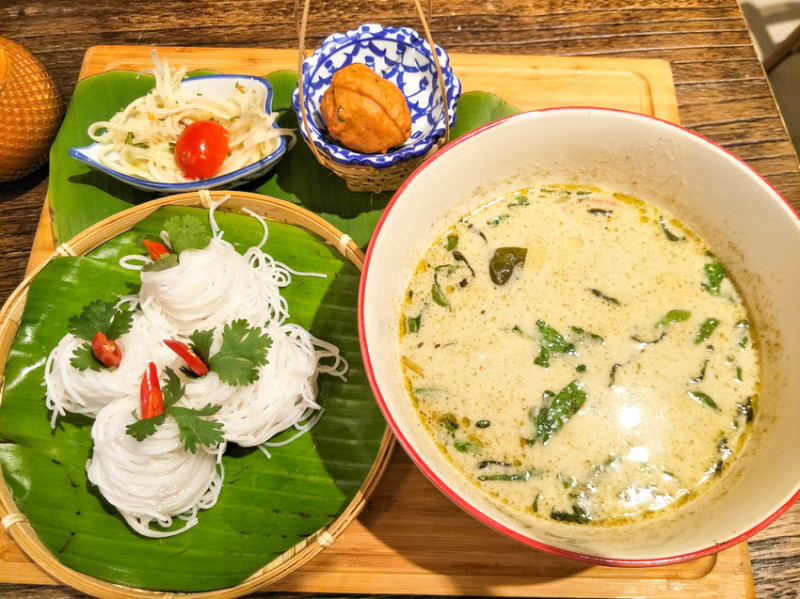 [高雄美食] 泰泰餐桌Thai Table，河堤社區平價泰國料理