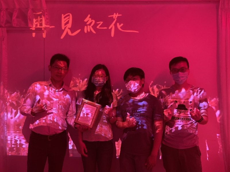 台北市內湖區西湖站密室逃脫體驗心得-玩笑實驗室「紅花」靈異主題