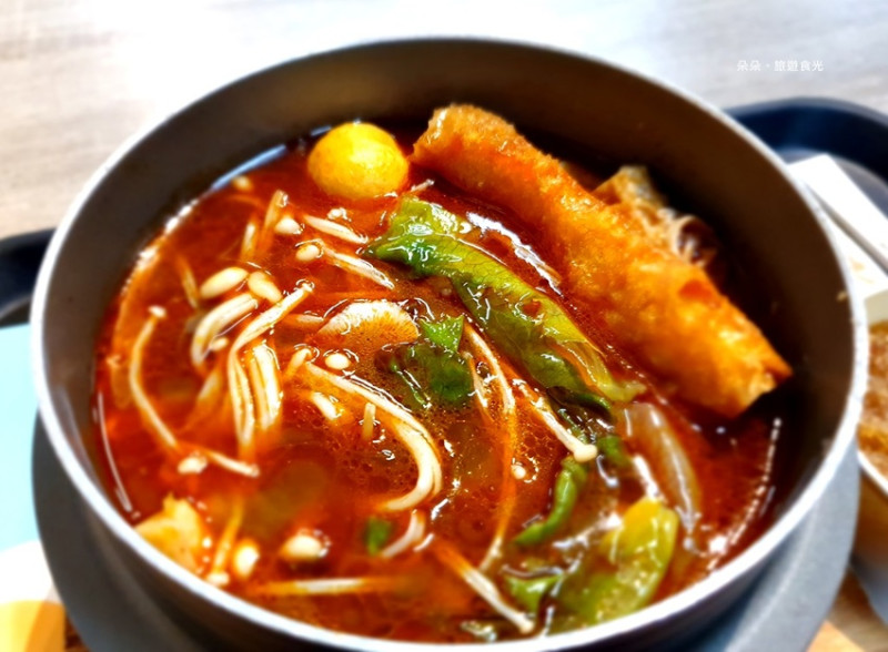 『美食@高雄』隱身在市場內的限量美食x港式麻辣鍋-發式湯品