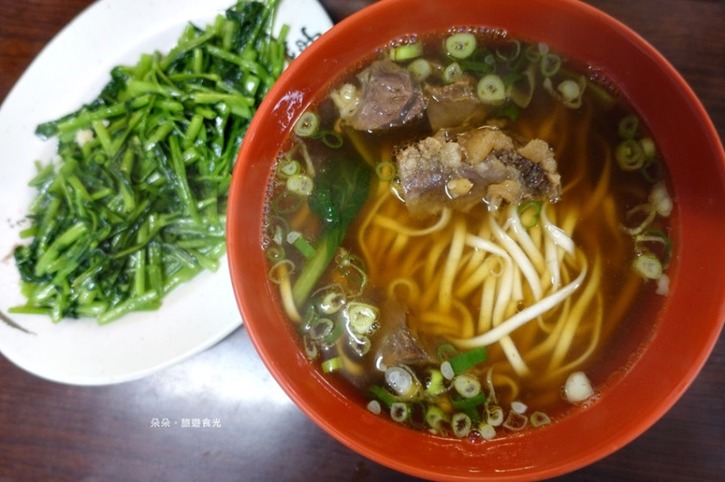 『美食@台南』在地人推薦x不輸名店的牛肉湯-閻家土產牛肉