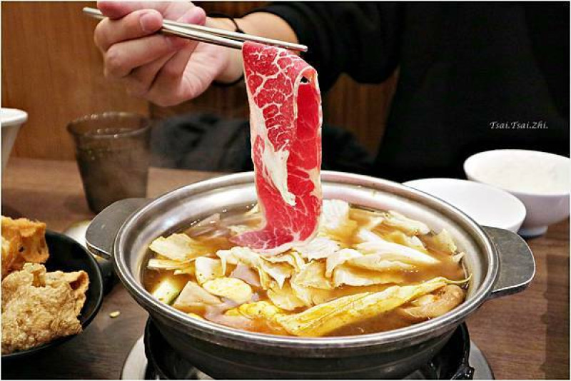 [新竹東區]青川麻辣燙|個人獨享鍋物、辣度多重選擇，肉質推推之超值套餐組合
