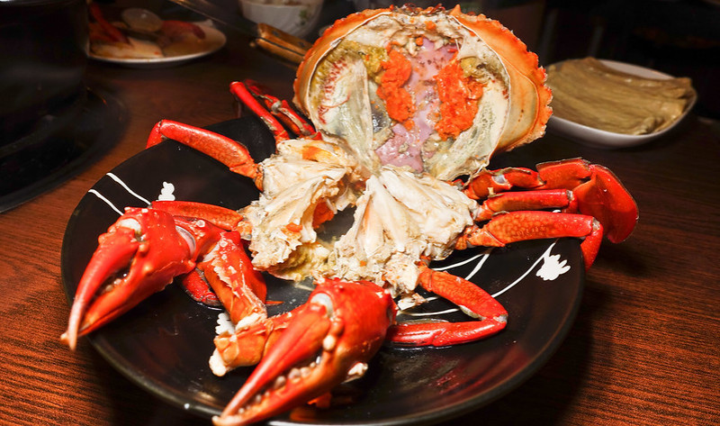 八腳老大 螃蟹粥火鍋,好吃的螃蟹與湯頭, 最後雜炊更是非吃不可!!