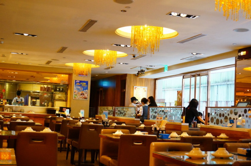 【台北．西門町】英記茶餐廳－「從此愛上的平價茶餐廳來囉」        
      