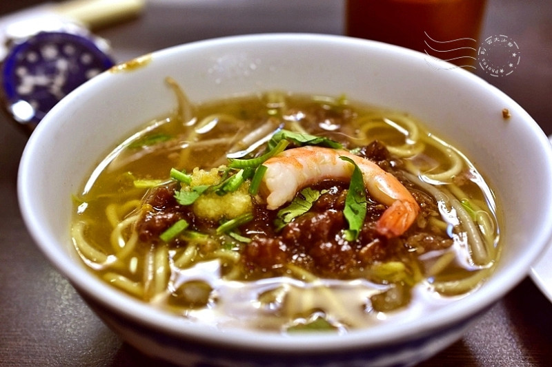 一次網羅台南小吃：安平【周氏蝦捲】國宴廳團體菜