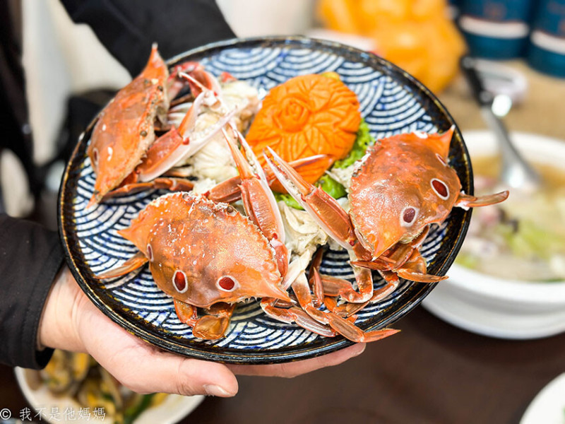 阿杰萬里蟹  野柳海鮮餐廳推薦   自家漁船捕撈  活海鮮   以斤計價  價格透明實在   北海岸一日遊必吃美食