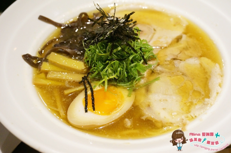 【食記】花蓮市 匠心食堂 濃郁湯頭夠味又美味的日式拉麵店 黑嚕嚕的墨魚拉麵好特別