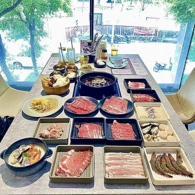 桃園藝文海鮮和牛壽喜燒吃到飽‧多樣化精緻自助吧任你吃│喜喜 壽喜燒 SHI SHI Sukiyaki 桃園店