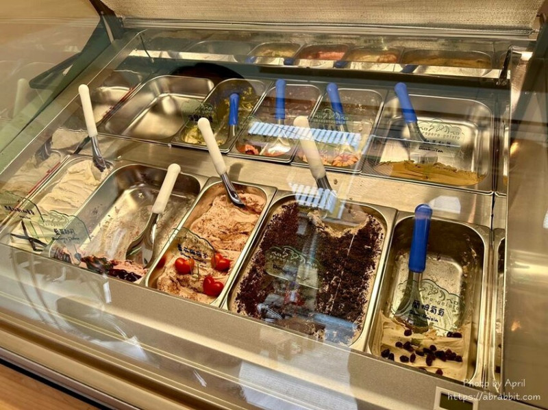 台中市西屯區逢甲小吃-巷弄內的義式冰淇淋，peropero gelato 沛樂義式冰淇淋