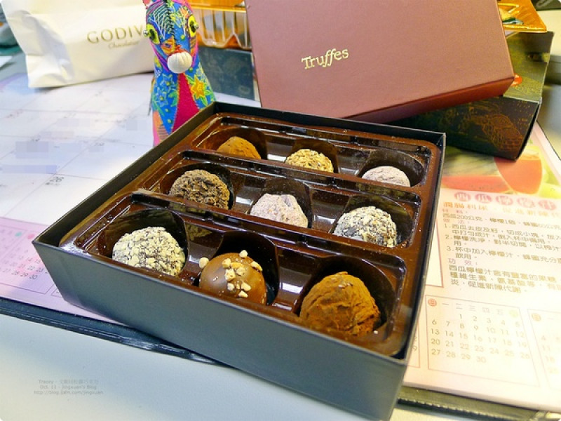 ［食誌］伴手禮．戈戴娃松露巧克力禮盒 Signature Chocolate Truffle Assortment（2）