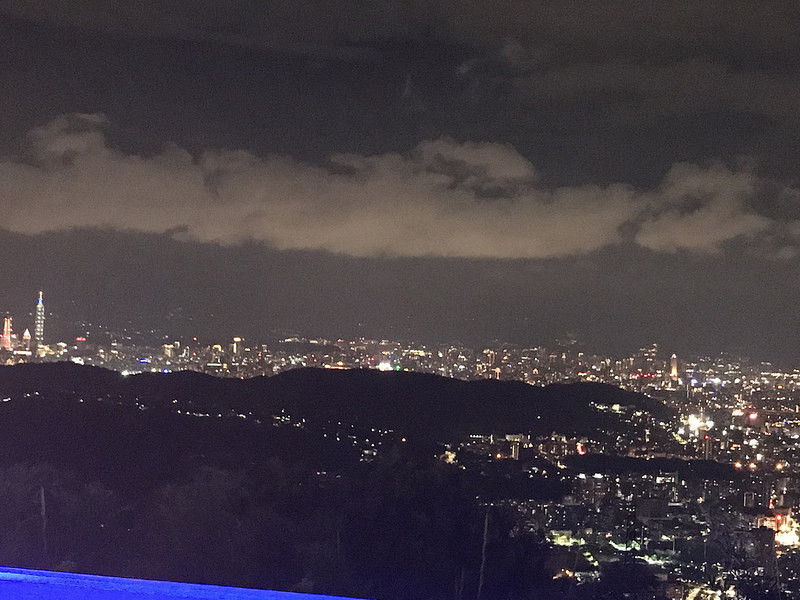[台北]陽明山-屋頂上/台北百萬級夜景美食景觀餐廳 (浪漫約會告白首選)