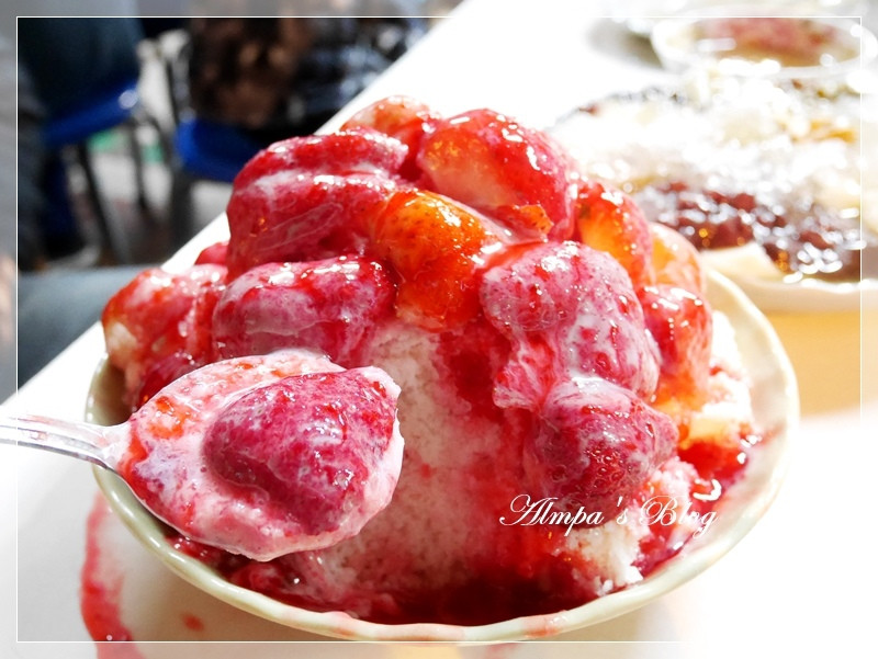 皇天不負苦心人-終於讓我吃到妳♥ 冰鄉-草莓牛奶冰