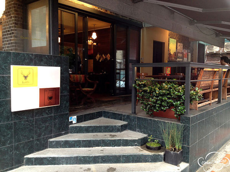 【捷運美食- 東門站】永康街可以坐很久的”咖啡小自由“Libero Coffee&Bar