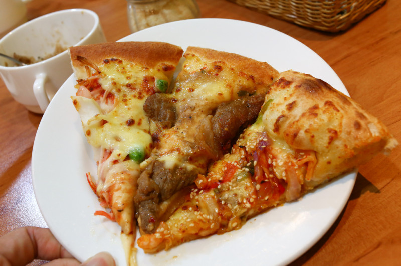 【必勝客歡樂吧】讓忍者龜也忌妒的Pizza吃到飽！