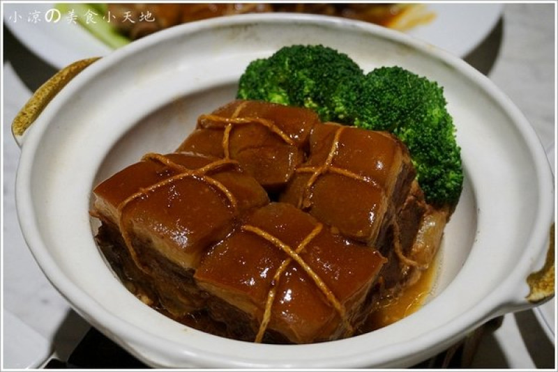 『台中。西區』置身30年代享受上海風味菜─新月梧桐(國美館)