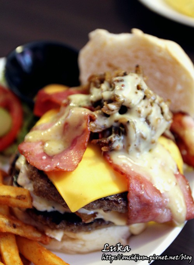 [東區] GOOBUR 谷堡美式加州餐廳 @ 美味彈跳的漢堡&早午餐!