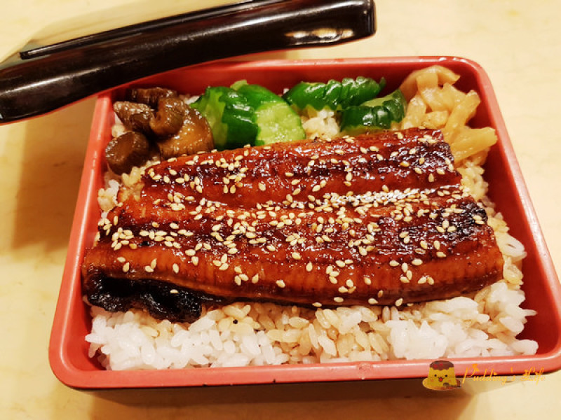 【新竹美食】開很多年的老字號日本料理餐廳《富山和風屋》盒裝鰻魚飯