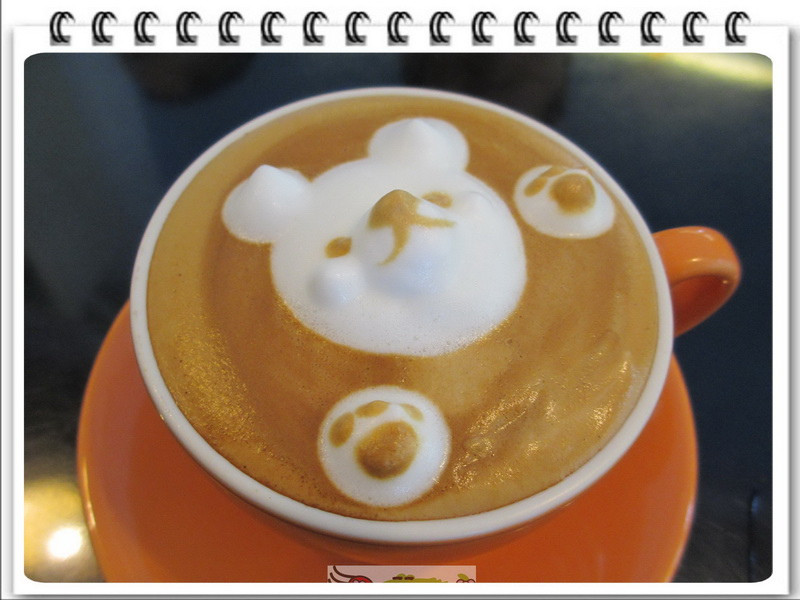 ※台中食記※下午茶「52 cafe」的隱藏版立體3D小熊拿鐵！