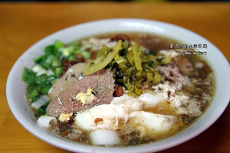 【食記】雲南傳統，令人驚艷的平價美食 ─ 國旗屋老旺米干
