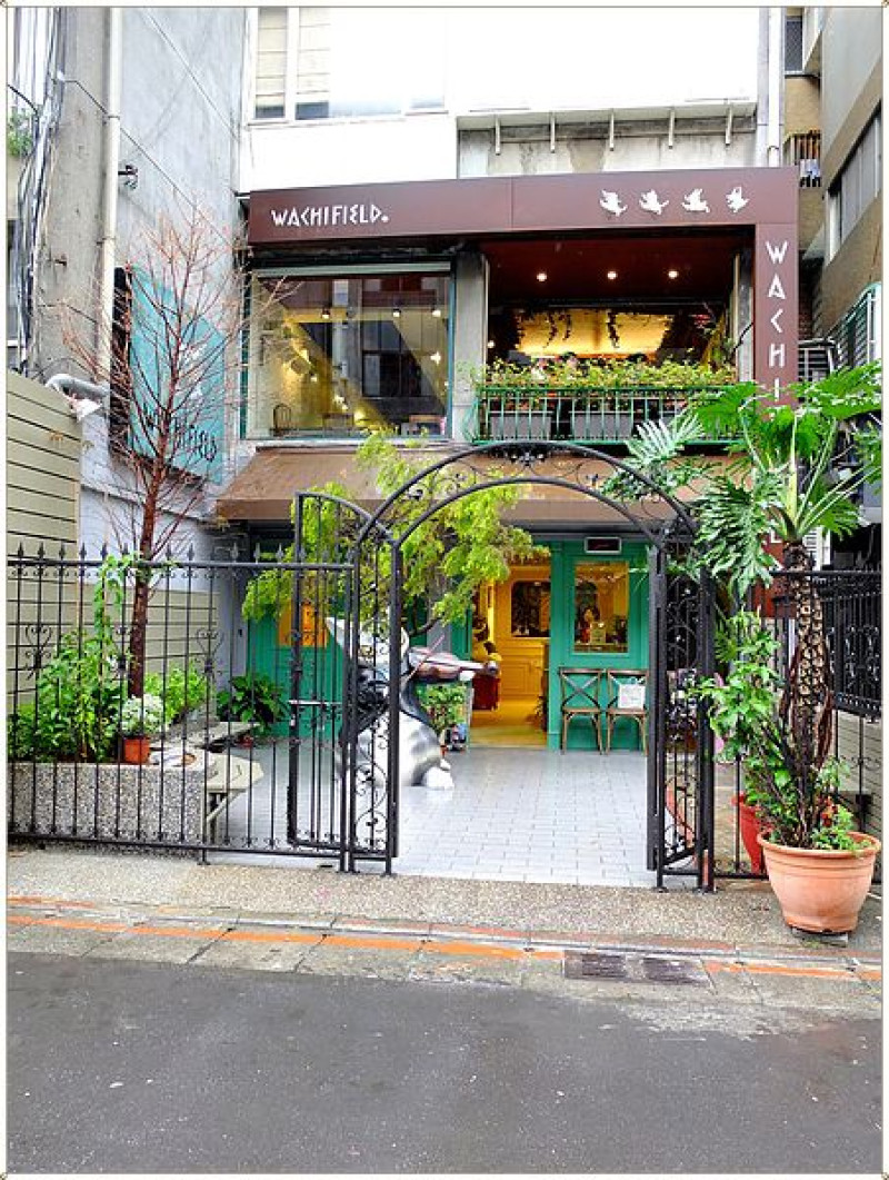 《台北餐廳》Dayan cafe--讓我為之瘋狂的DAYAN貓，終於開咖啡店囉^^