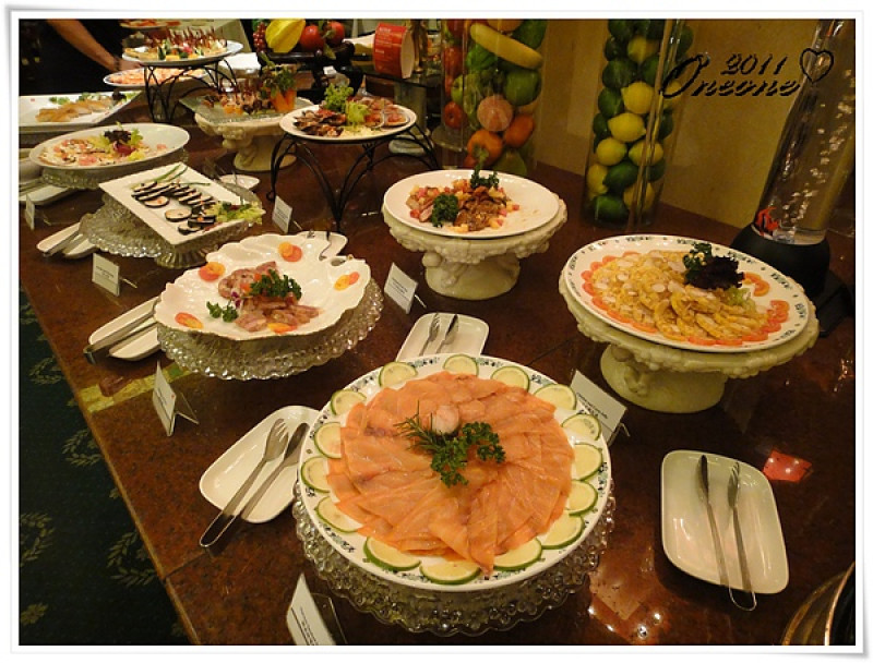 ❤菜不在多 好吃就行❥台北福華大飯店 4F羅浮宮歐式自助餐