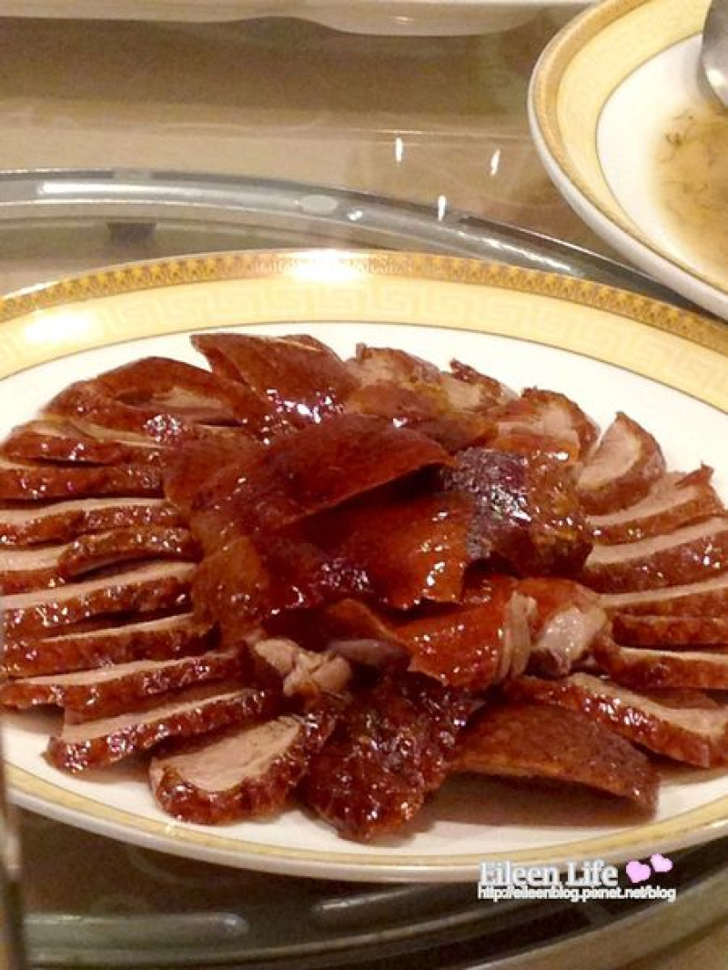 【食。台北／松山區】脆皮烤鴨的桌菜聚會 御鼎香