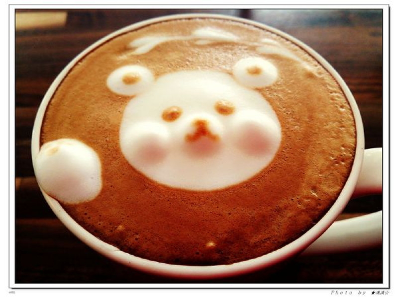 【台中．美食】Ｔｈｅ Ｃａｆｅ惹咖啡～治療系立體小熊拉花讓人一整天心情都好好♥                
      