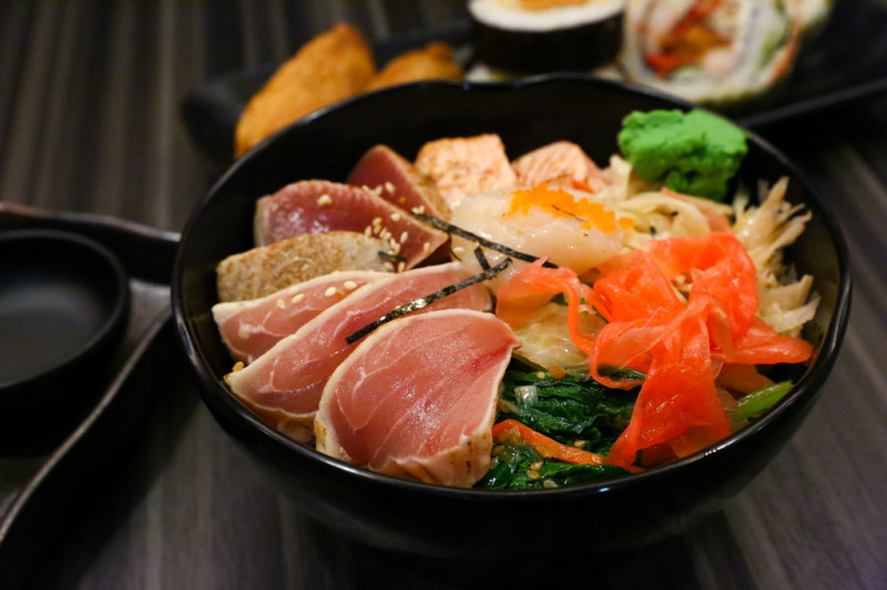 
【百八魚場】便宜大碗生魚丼！味噌湯喝到飽、平價兼免服務費
