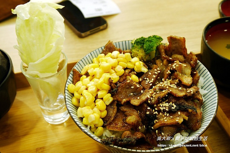『食記』台北市．文山區．木柵木新路．開丼 燒肉VS丼飯(用料非常實在)